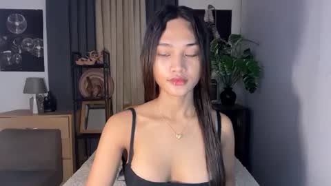 Snapshot of precious_sy chatting on 07.20.26 ur hot and wet precious online show from 07.20.26