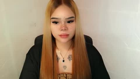 MAXXINE online show from 11.22.25