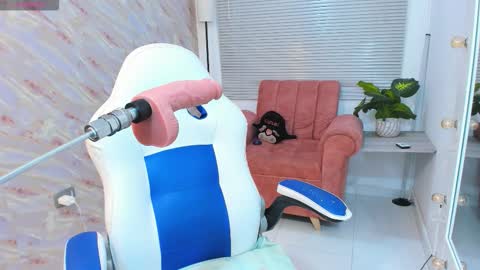 Snapshot of preettymoon chatting on 03.10.26 Luna online show from 03.10.26