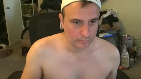 Snapshot of preppyguyintokink1 chatting on 03.01.26 preppyguyintokink1 online show from 03.01.26