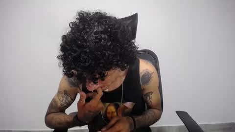 Plux online show from 02.10.25