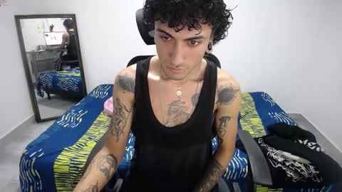 Plux online show from 11.18.25