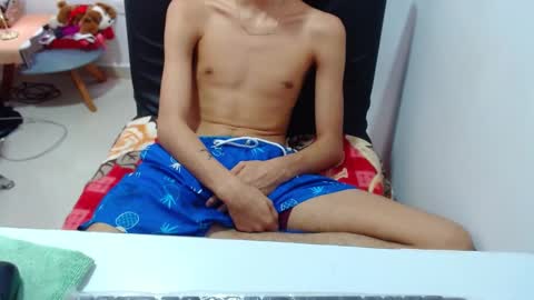 PRESSURE online show from 01.25.25