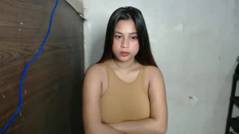 Snapshot of pretty__ella chatting on 10.01.25 ELLA online show from 10.01.25