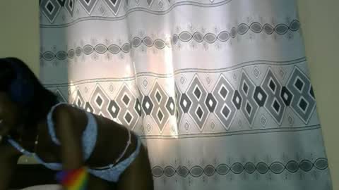 pretty__lisa online show from 12.23.25