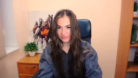 Snapshot of pretty_angell_ chatting on 09.18.25 anna online show from 09.18.25