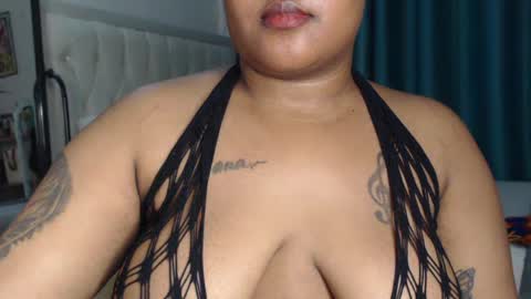 Snapshot of pretty_annah chatting on 06.14.26 Annah online show from 06.14.26