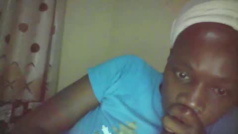 Snapshot of pretty_beib chatting on 10.14.25 Karol online show from 10.14.25