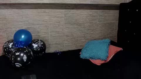 pretty_cristal22 online show from 12.02.25