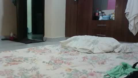 pretty_darya online show from 11.05.25