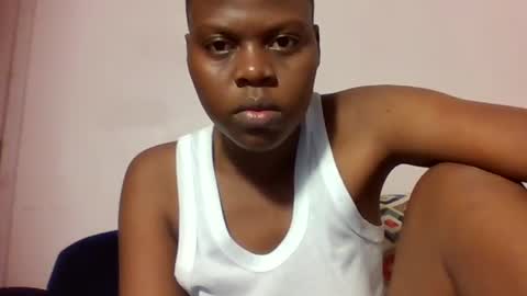 Snapshot of pretty_ebony23 chatting on 06.15.26 chocolatebby90 online show from 06.15.26