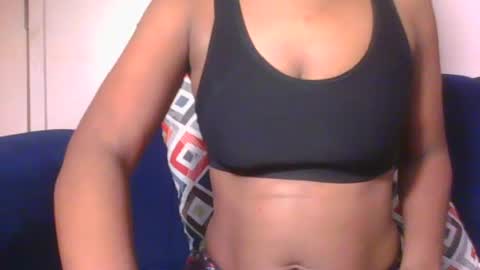 Snapshot of pretty_ebony23 chatting on 06.23.26 chocolatebby90 online show from 06.23.26