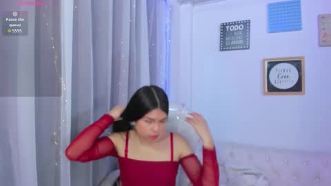 Snapshot of pretty_johnson_ chatting on 10.23.25 pretty online show from 10.23.25