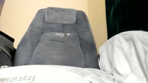 Snapshot of pretty_kitty_babe chatting on 02.12.26 kezzy online show from 02.12.26