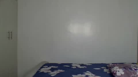 Snapshot of pretty_luv1 chatting on 12.13.25 pretty luv1 online show from 12.13.25