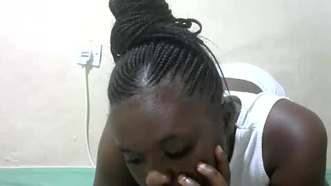 pretty_melan online show from 03.17.26