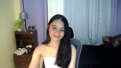 Snapshot of pretty_morenaxx chatting on 03.02.25 Marimar online show from 03.02.25