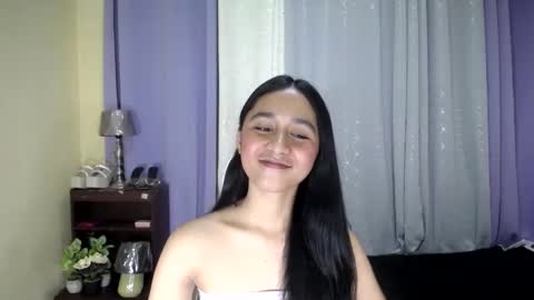 Snapshot of pretty_morenaxx chatting on 03.03.25 Marimar online show from 03.03.25