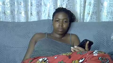 Snapshot of pretty_petite24 chatting on 03.07.26 pretty_petite24 online show from 03.07.26