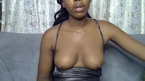 pretty_petite24 online show from 06.15.26
