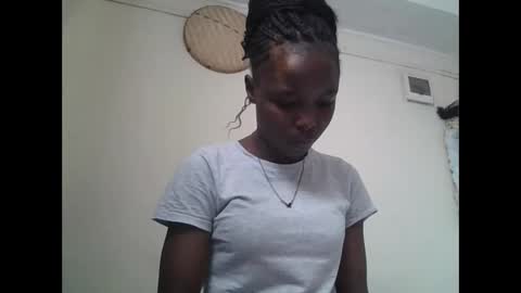 pretty_petite_ebony online show from 01.12.26