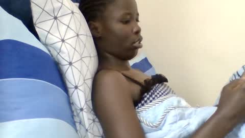 Snapshot of pretty_petite_ebony chatting on 07.09.26 pretty_petite_ebony online show from 07.09.26