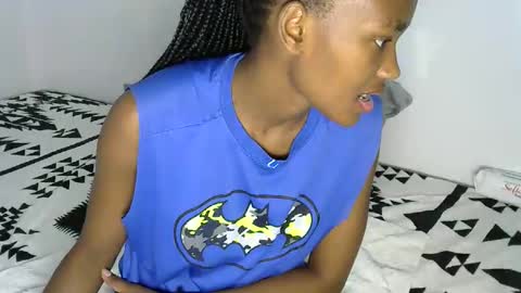 Snapshot of pretty_queennie chatting on 11.14.25 Pretty doll online show from 11.14.25