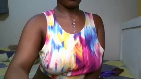 pretty_shila online show from 10.10.25