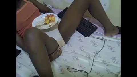 prettyalma online show from 01.05.25