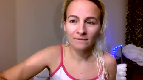 Snapshot of prettybabypetite chatting on 02.01.26 Missy Jack online show from 02.01.26