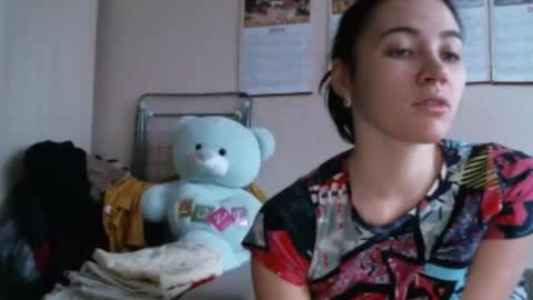 Bella online show from 12.21.25