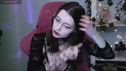 Violet online show from 03.12.26