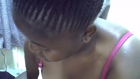 Snapshot of prettybooty1 chatting on 03.08.25 prettybooty1 online show from 03.08.25