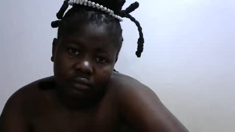 Snapshot of prettybooty1 chatting on 09.22.25 prettybooty1 online show from 09.22.25