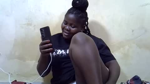 Snapshot of prettybooty1 chatting on 10.05.25 prettybooty1 online show from 10.05.25