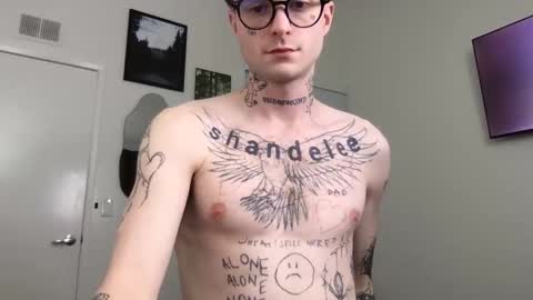 Snapshot of prettyboyszn chatting on 01.11.26 pretty boy online show from 01.11.26