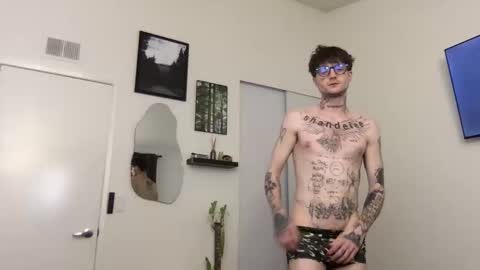 Snapshot of prettyboyszn chatting on 01.13.26 pretty boy online show from 01.13.26