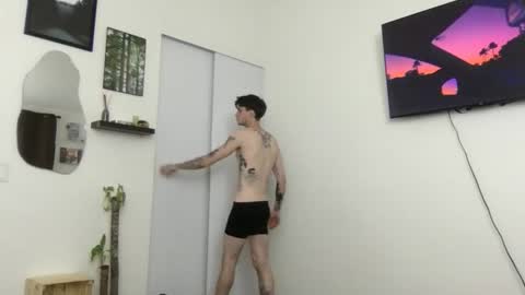 Snapshot of prettyboyszn chatting on 02.02.26 pretty boy online show from 02.02.26