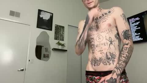 Snapshot of prettyboyszn chatting on 02.07.26 pretty boy online show from 02.07.26