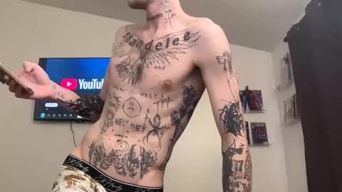 Snapshot of prettyboyszn chatting on 02.22.26 pretty boy online show from 02.22.26