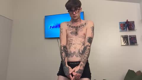 Snapshot of prettyboyszn chatting on 03.06.26 pretty boy online show from 03.06.26