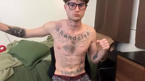 Snapshot of prettyboyszn chatting on 03.09.26 pretty boy online show from 03.09.26