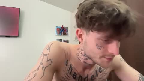 Snapshot of prettyboyszn chatting on 03.10.26 pretty boy online show from 03.10.26