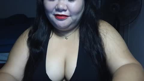 Snapshot of prettycarla_ chatting on 12.04.25 prettycarla online show from 12.04.25