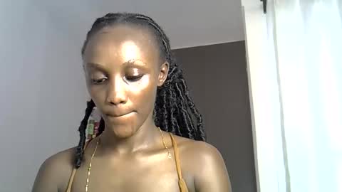 Snapshot of prettygee21 chatting on 03.03.26 Pretty darkskin doll online show from 03.03.26