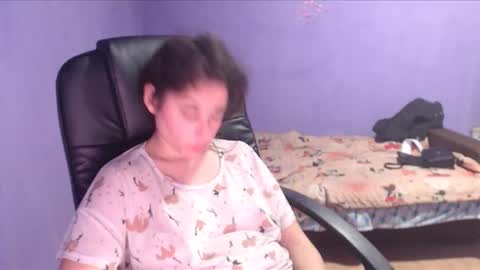 prettyjulliette online show from 01.24.25