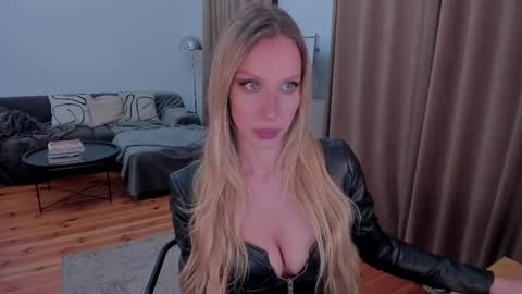 Snapshot of prettyk1ller chatting on 05.14.26 Eva online show from 05.14.26