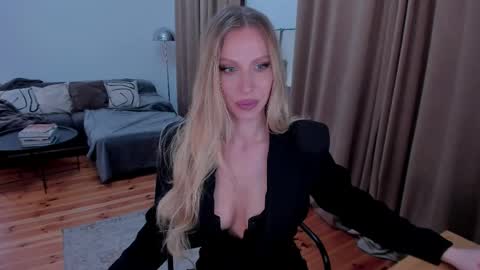 Snapshot of prettyk1ller chatting on 05.30.26 Eva online show from 05.30.26