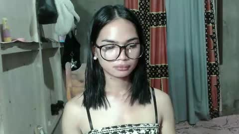 prettykhelcy online show from 04.28.26