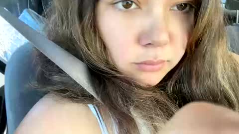 prettylatinamomma01 online show from 10.17.25